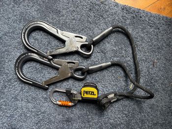Petzl, MGO manuchroche taille 60