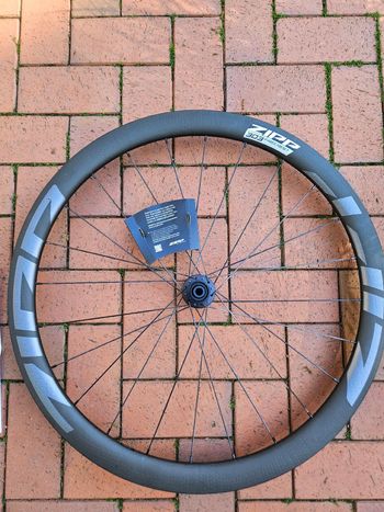 Zipp, 303 Firecrest Vorderrad