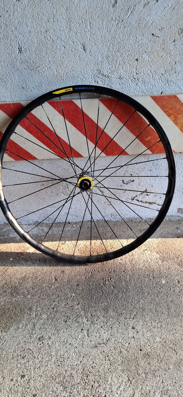 Used Mavic e-xa30 elite 2024 bike — image 1 of 5