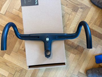 Brugt Canyon CP10 Aerocockpit CF bike — billede 4 af 8