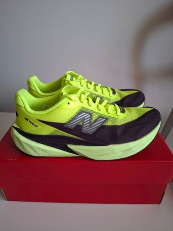 New Balance, FuelCell Rebel v5