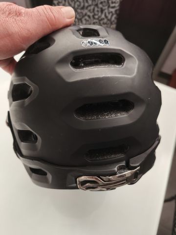 Bell Super Helmet with Detachable Chin Guard bike de segunda mano — imagen 4 de 9
