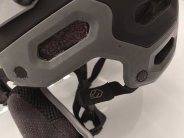 Bell Super Helmet with Detachable Chin Guard bike de segunda mano — imagen 6 de 9