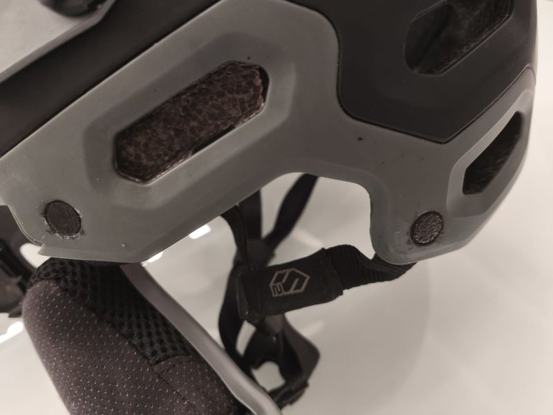 Bell Super Helmet with Detachable Chin Guard bike de segunda mano — imagen 6 de 9