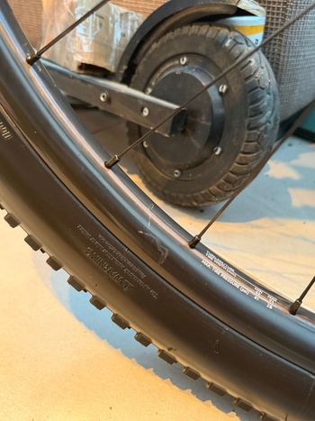 Used OQUO MP30 TEAM 29" Carbon Wheelset 2024 bike — image 3 of 3