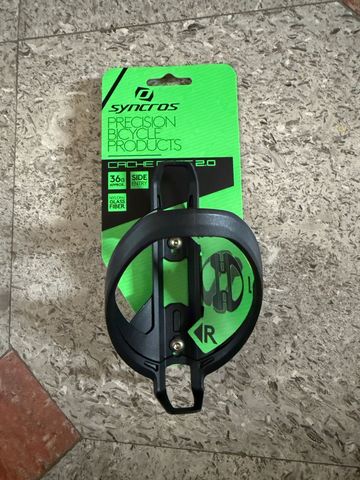 Used Syncros Bottle Cage 2.0 2026 bike — image 1 of 3