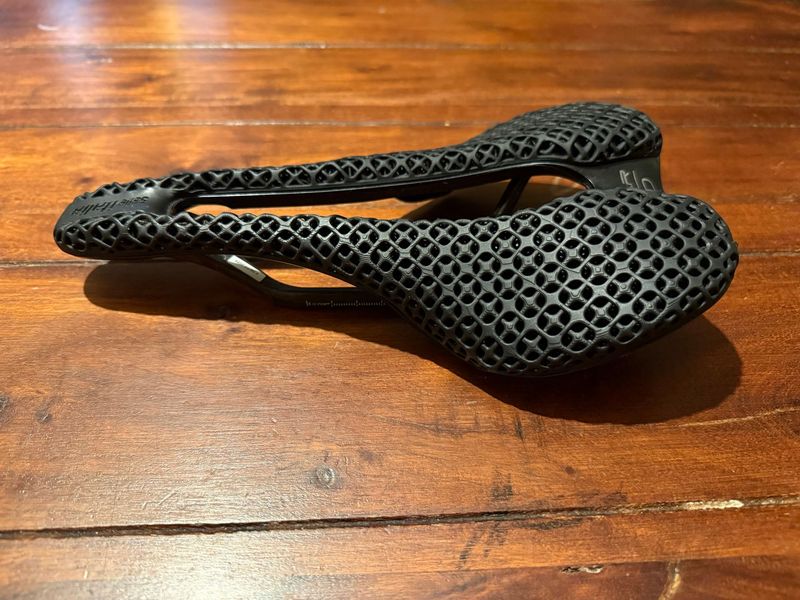 Used Selle Italia SLR Boost Superflow 3D Carbon 145mm Black 2025 Saddles & Seatposts