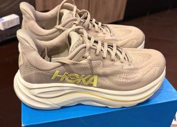 Hoka, Clifton 10