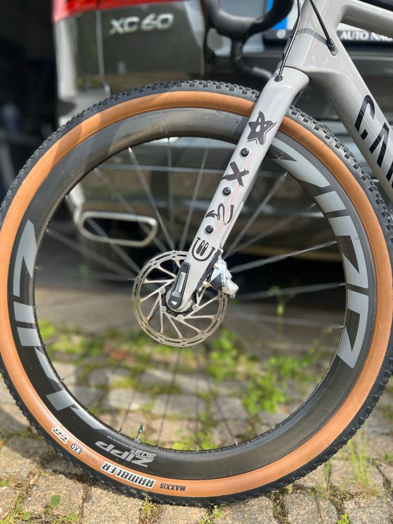 Used Zipp 303 S Wheelset bike — image 1 of 4