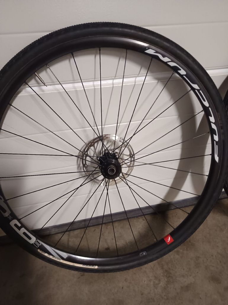 Used Fulcrum racine 600 bike — image 1 of 3