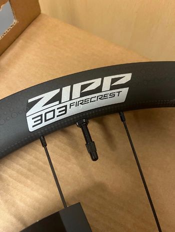 Used Zipp Firecrest Laufrad 2024 bike — image 3 of 4