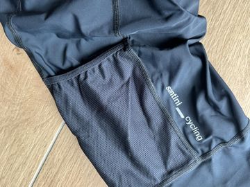 Santini Cargo Bib Shorts 2025 bike usato — immagine 2 di 4