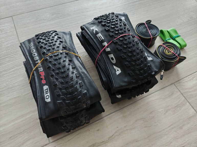Used Kenda Booster Pro TR 29x2.20 2025 bike — image 1 of 7