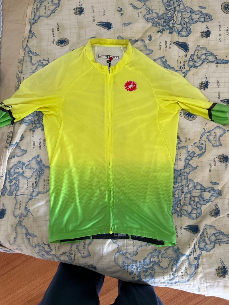 Used Castelli Aero Race 6.0 Cycling Clothing