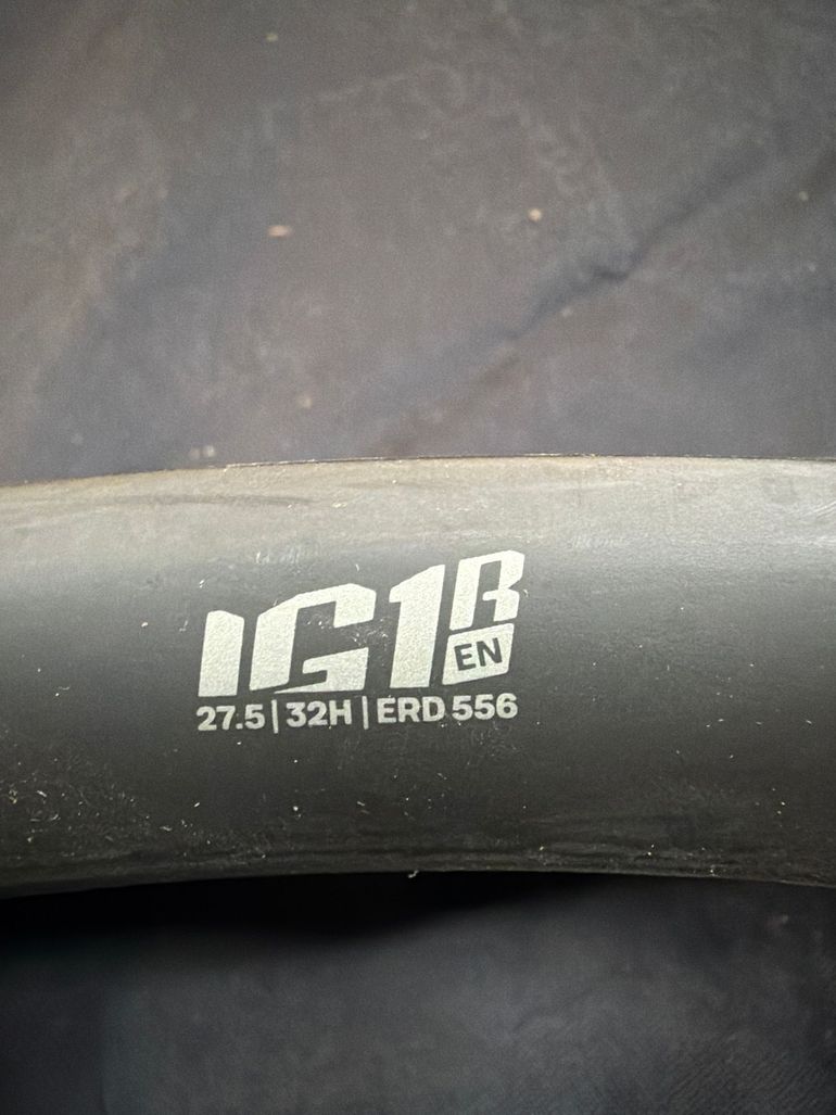Used E*Thirteen LG1R enduro 27,5 bike — image 3 of 4