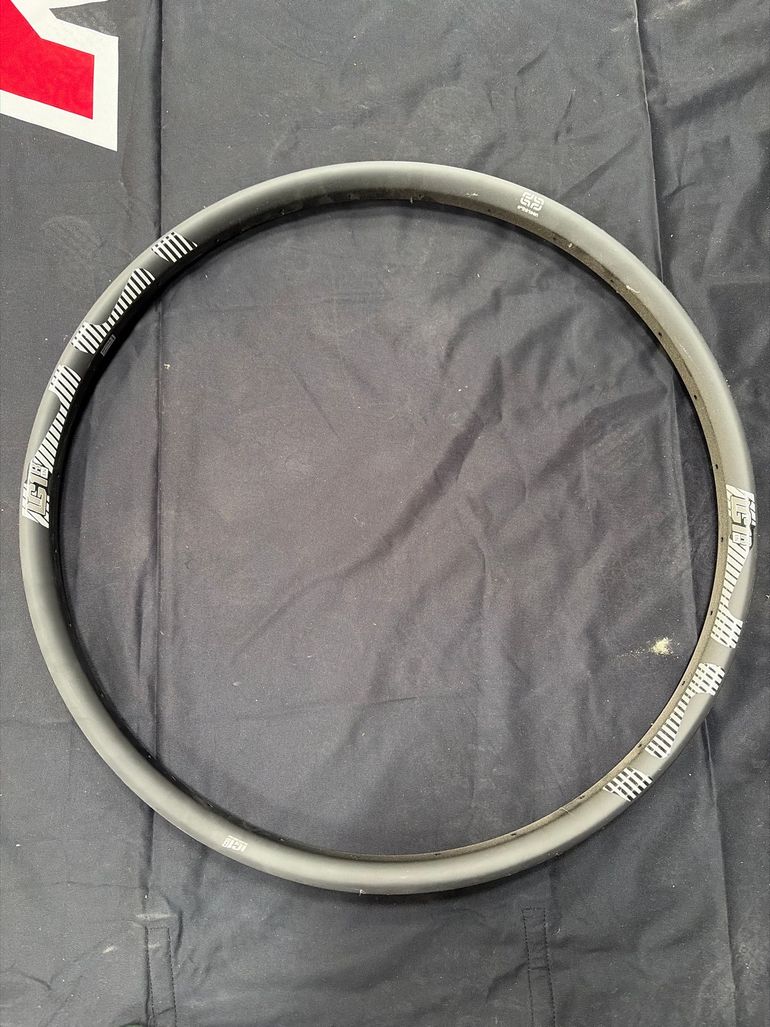 Used E*Thirteen Jante bike — image 1 of 5