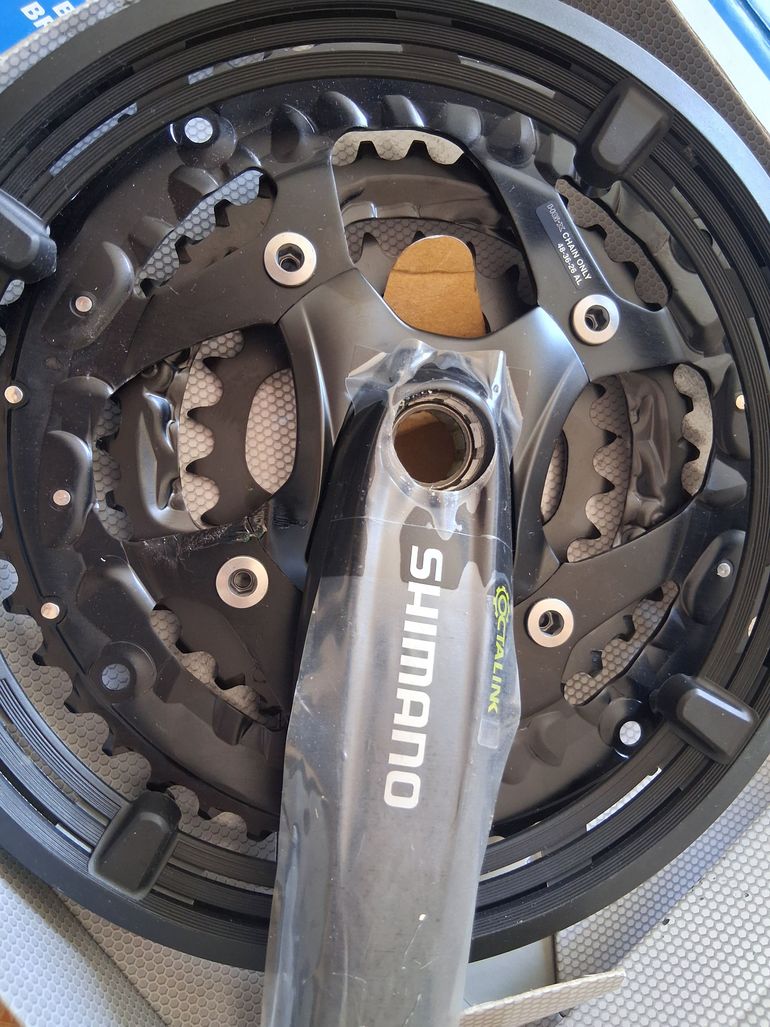 Used Shimano FC-T521 Octalink 3x10-speed with Chainring Guard 2026 bike — image 3 of 5
