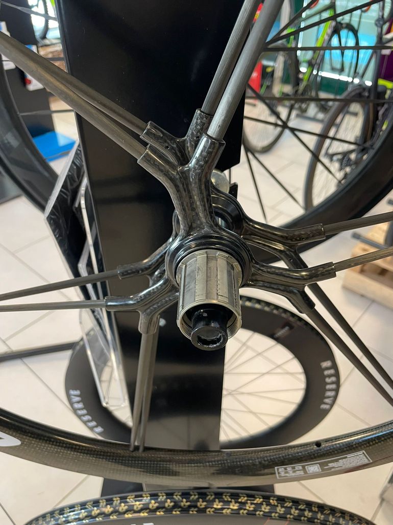 Used Corima MCC Evo Carbon 47mm Tubeless/Disc 2025 bike — image 6 of 18