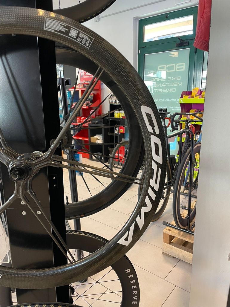Used Corima MCC Evo Carbon 47mm Tubeless/Disc 2025 bike — image 3 of 18