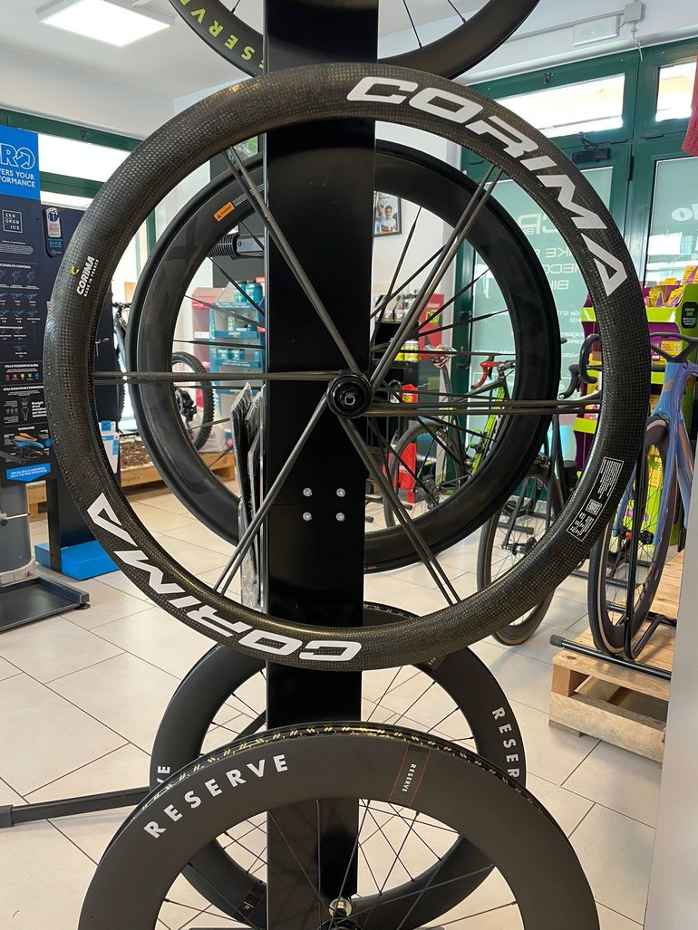 Used Corima MCC Evo Carbon 47mm Tubeless/Disc 2025 bike — image 1 of 18