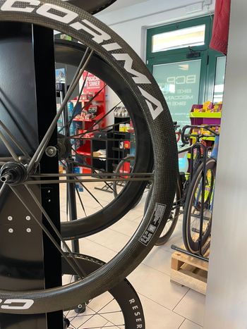 Used Corima MCC Evo Carbon 47mm Tubeless/Disc 2025 bike — image 16 of 18