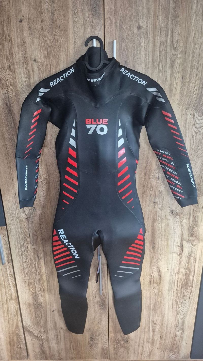 Used BlueSeventy Reaction Wetsuit Size SM Watersport Clothing