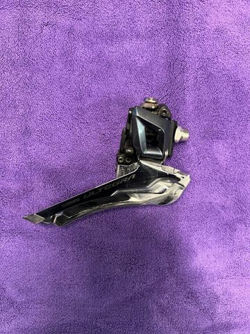 Shimano Ultegra Front Derailleur R8000 Drivetrain & Pedals usato