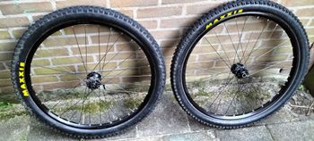 Used Hope Hoops Wheelset bike — image 3 of 9