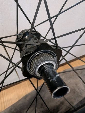 Used Bontrager Aeolus Pro 51 TLR Disc Road Wheel bike — image 6 of 10