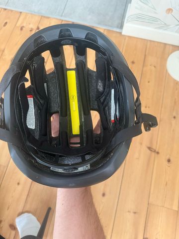 Używany POC Ventral MIPS Race Helmet 2024 bike — zdjęcie 4 z 5