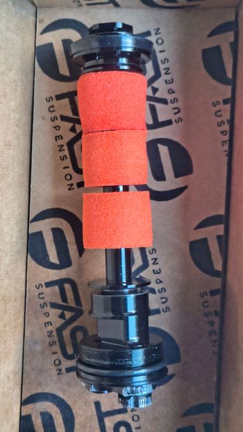 Fastsuspension, Cartuccia Yari Up