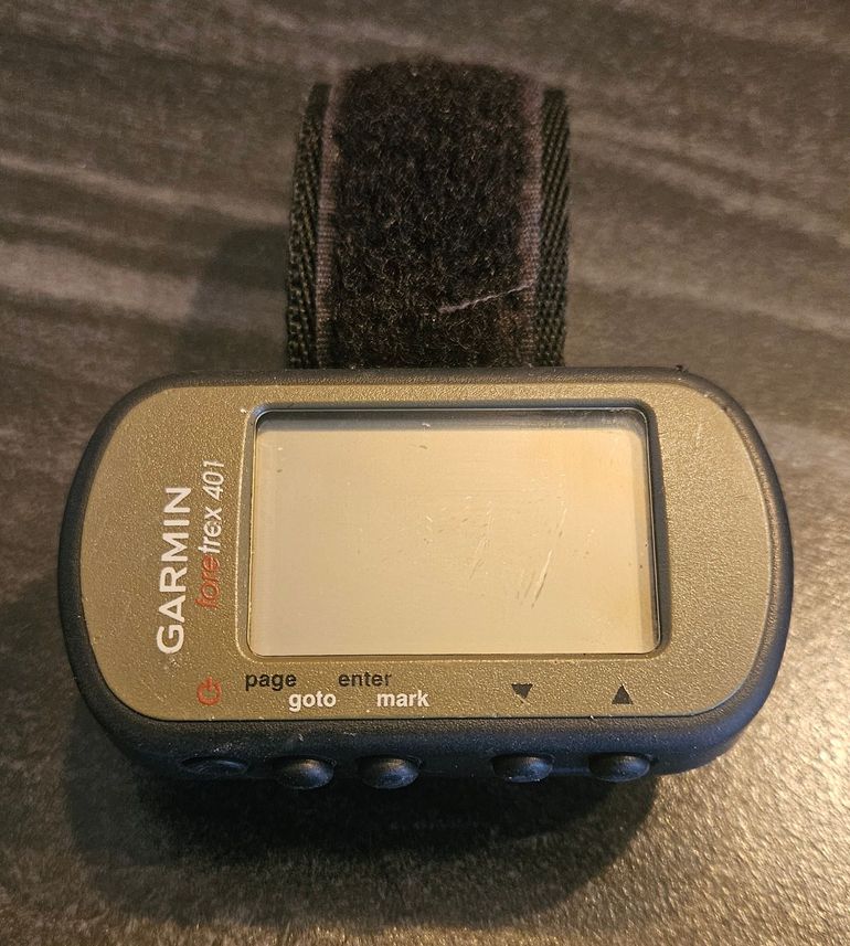 Used Garmin Foretrex 401 GPS Watch bike — image 7 of 11