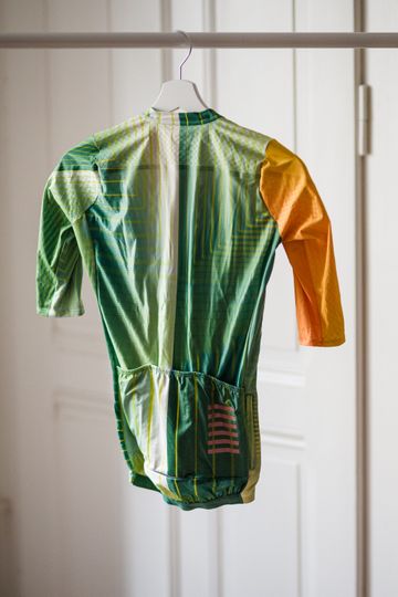 Used Rapha Men’s Pro Team Aero Jersey bike — image 2 of 3