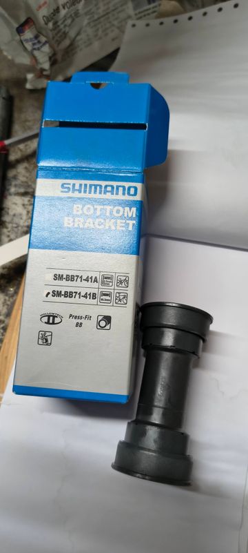 Używany Shimano Ultegra PressFit 41 Bottom Bracket Drivetrain & Pedals