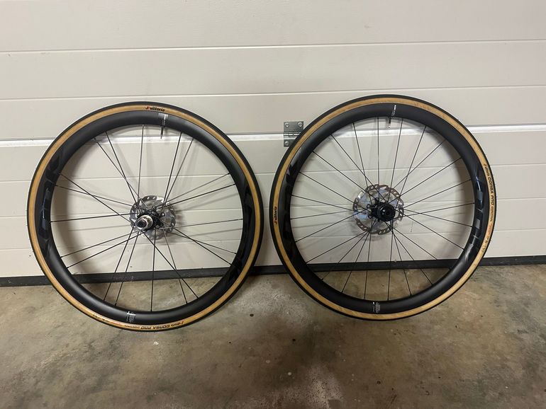 Used Look R38D Carbon Tubeless 700c Wheelset bike — image 1 of 6