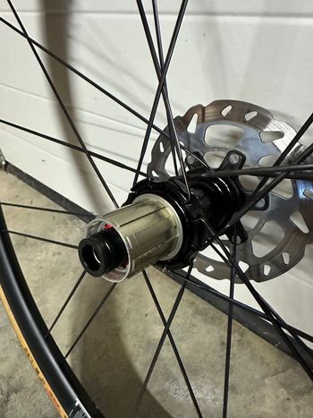 Used Look R38D Carbon Tubeless 700c Wheelset bike — image 3 of 6