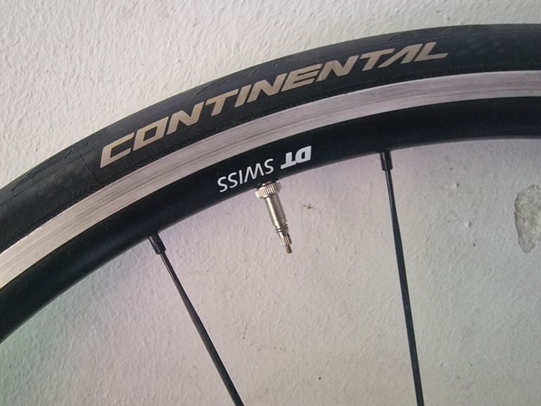 Used Dt Swiss P 1800 SPLINE Wheelset bike — image 5 of 8