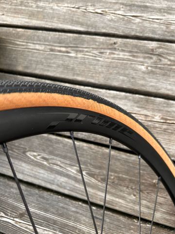 Prime Attaquer Disc Alloy Wheelset 2024 bike d'occasion — image 5 sur 9