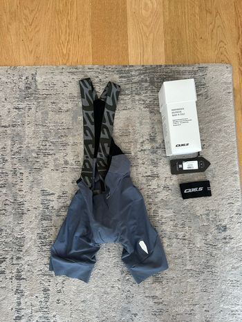 Q36.5, Gregarius Bib Shorts Gravel Grey