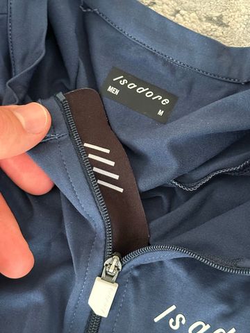 Tweedehands Isadore Debut LS jersey 2025 bike — afbeelding 4 van 8