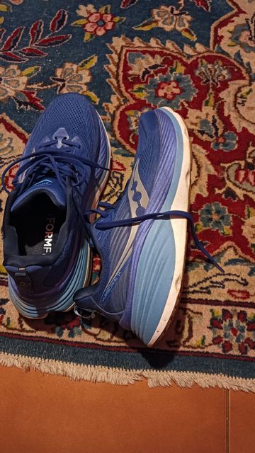 Used Saucony Hurricane 24 2026 Running Shoes