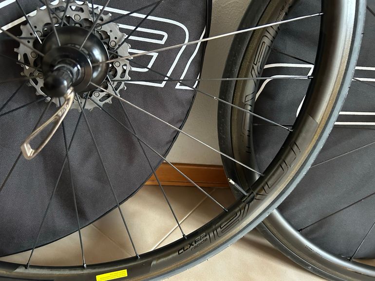 Used Specialized CLX 32 700c Wheel bike — image 2 of 10