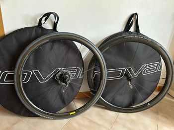 Used Specialized CLX 32 700c Wheel bike