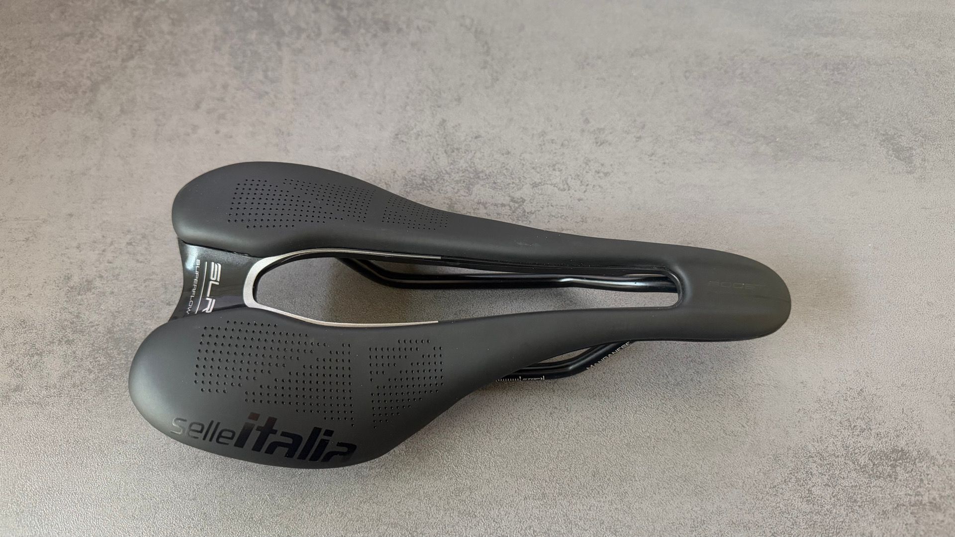 Selle Italia SLR Boost TM Superflow Carbon Gel Saddle - S3, 130mm