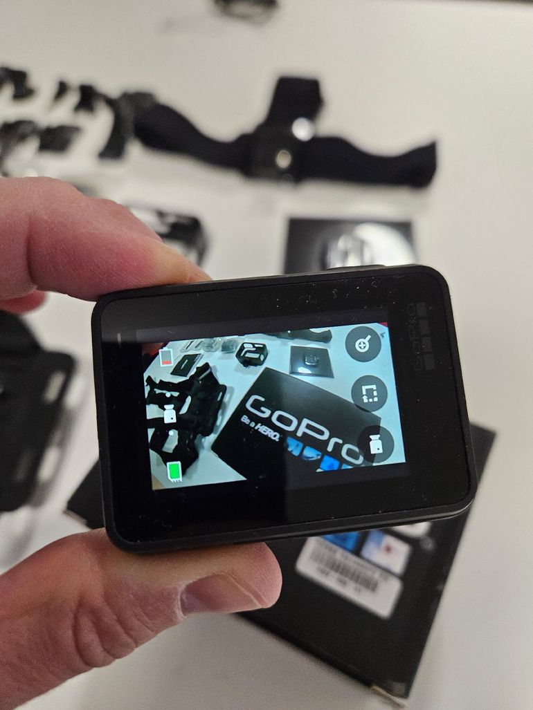 Used GoPro HERO7 Black e HERO3 White Edition 2018 bike — image 2 of 16