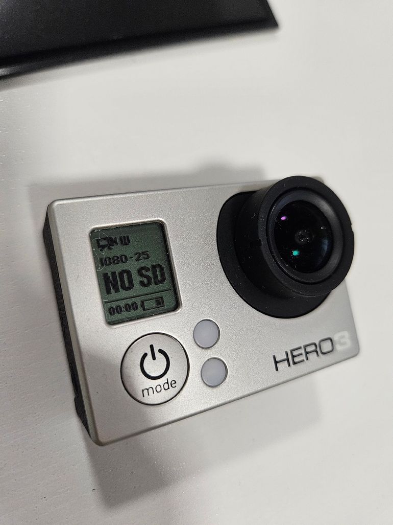 Used GoPro HERO7 Black e HERO3 White Edition 2018 bike — image 6 of 16
