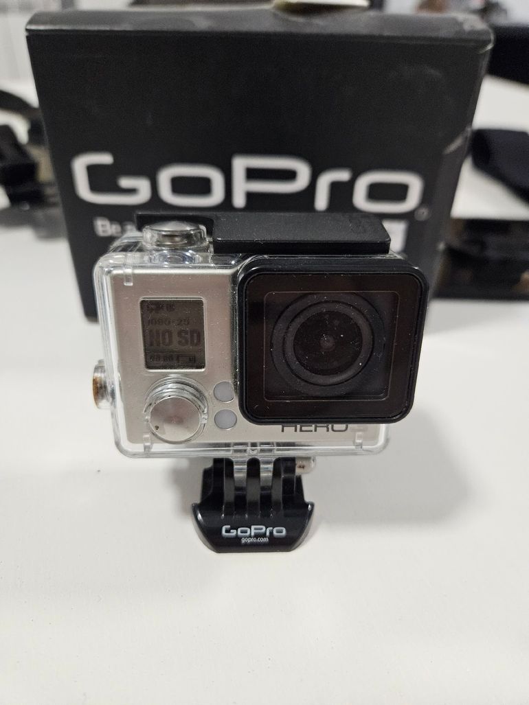 Used GoPro HERO7 Black e HERO3 White Edition 2018 bike — image 14 of 16