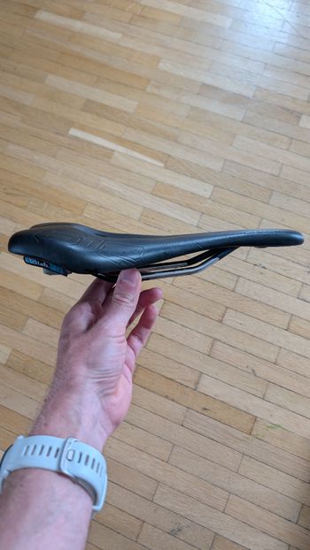 Used Sq Lab 612 Ergowave® active Saddle bike — image 3 of 3