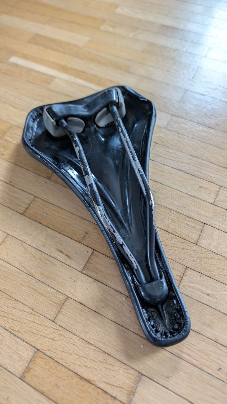 Used Sq Lab 612 Ergowave® active Saddle bike — image 2 of 3