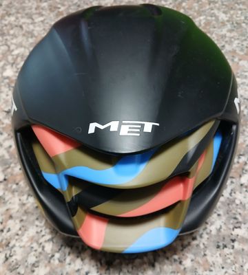 MET Manta MIPS Helmet bike usato — immagine 3 di 4